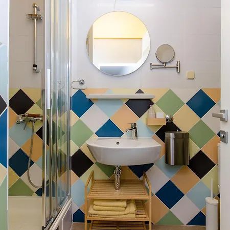 Urban Apartment *